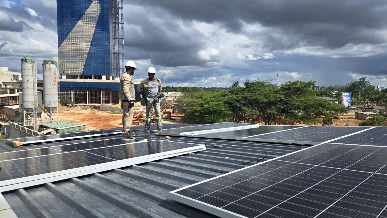 Synergy team installing commercial rooftop solar